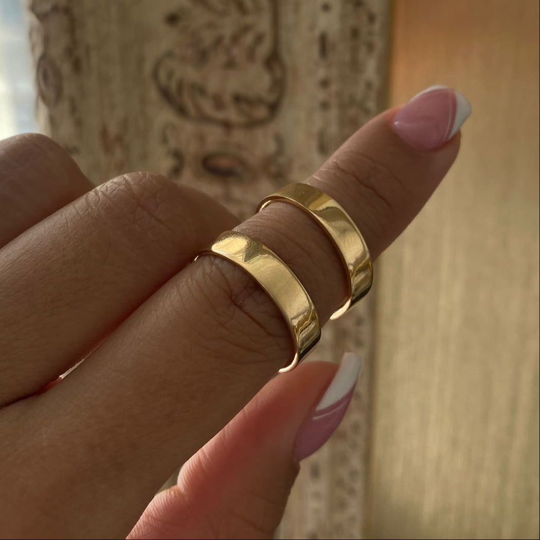 Anillo argollas lisas (POR FABRICACION) Oro amarillo 18k / Talla 6 - 9 / 12 Gr